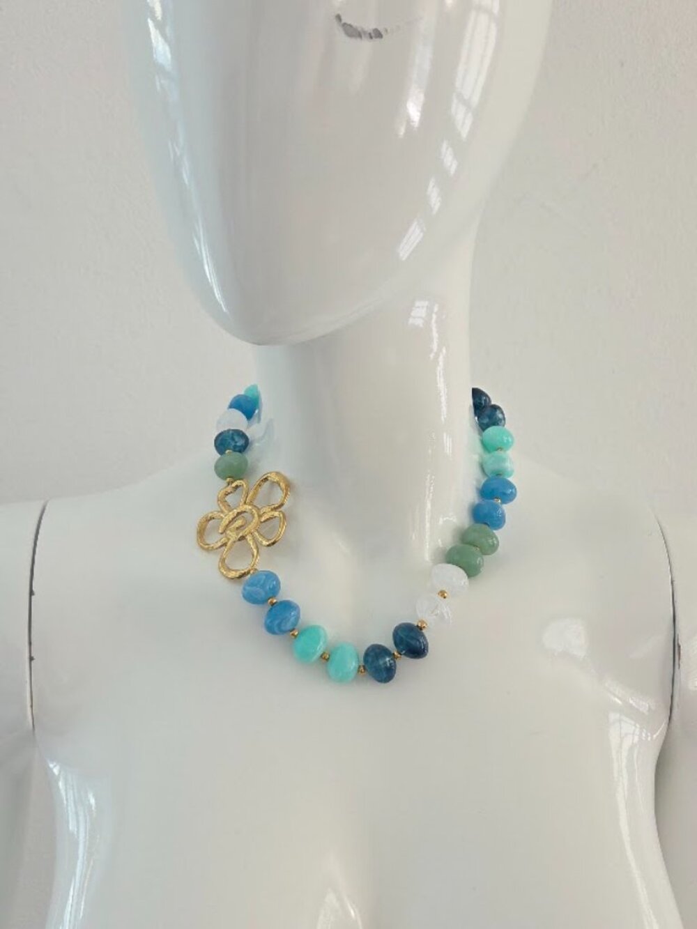 Multicolor Beaded Gold Flower Statement Necklace - Picture 13 of 15